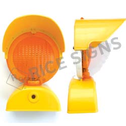 Type B LED High Intensity Barricade Light with Hood